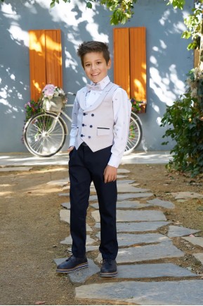 Erkek Çocuk Yelekli Takım Elbise Erkek Çocuk Yelekli Takım Elbise