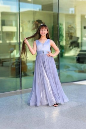 Kız Çocuk Gri Askılı Omuz Detaylı Tüllü Uzun Abiye Elbise 10-15 Yaş Kız Çocuk Gri Askılı Omuz Detaylı Tüllü Uzun Abiye Elbise 10-15 Yaş